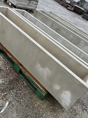 Betoonvaas 10.33 - kohe olemas