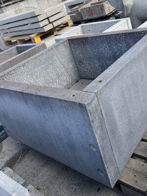 Betoonvaas 10.26  - kohe olemas