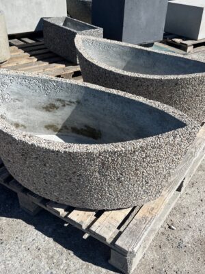 Betoonvaas 10.46 - kohe olemas
