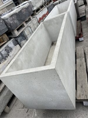 Betoonvaas 10.60 - kohe olemas