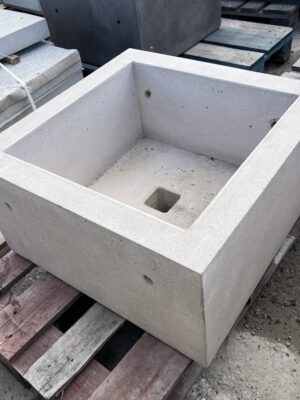 Betoonvaas 10.62.1 - kohe olemas