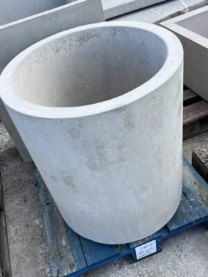 Betoonvaas 10.65 - kohe olemas