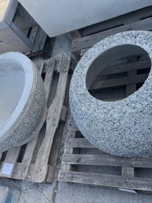 Betoonvaas 10.37 - kohe olemas