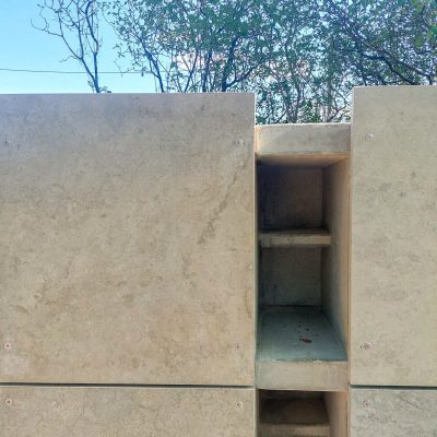 Betoonist urnimüür 24.10